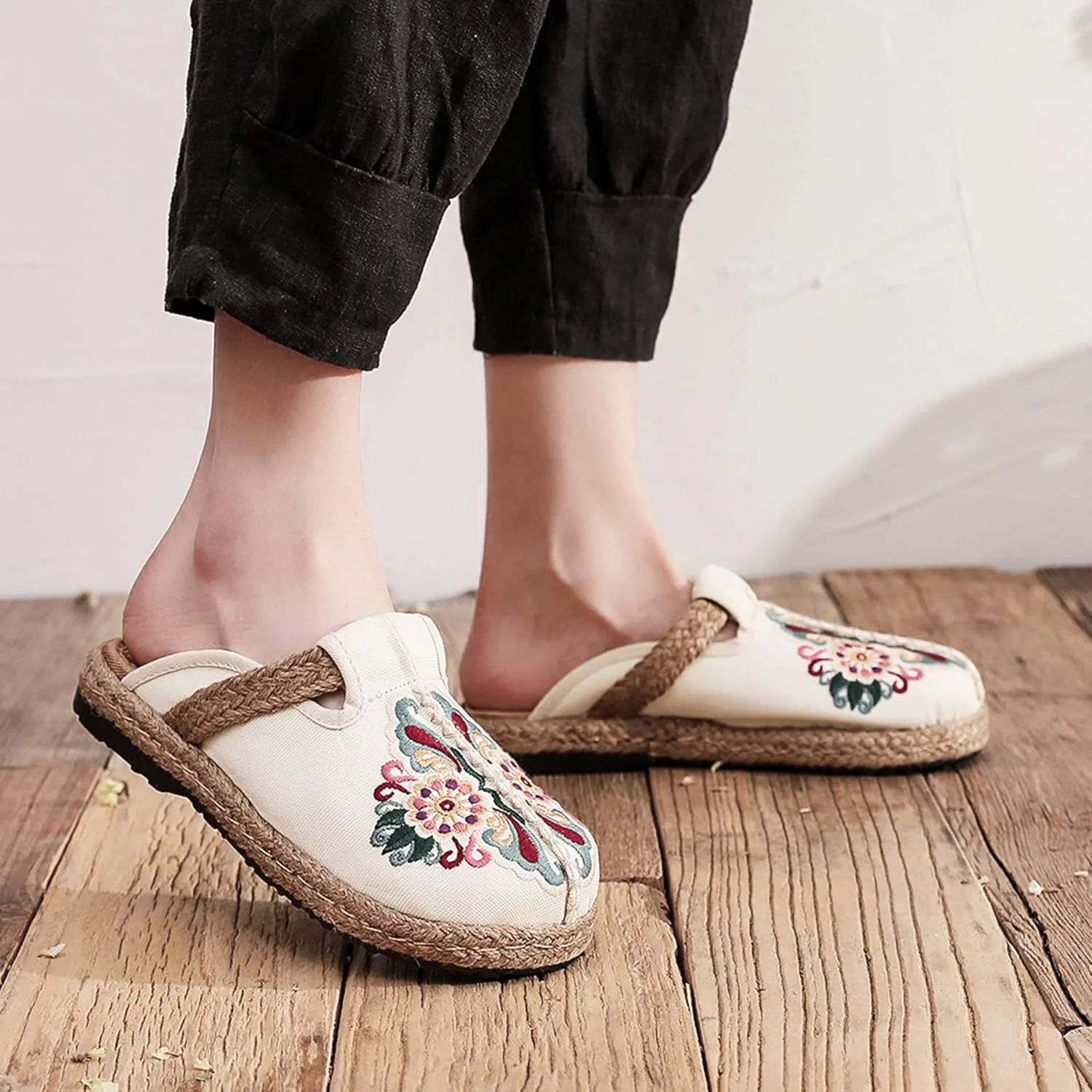 Hee grand Women's Embroidered Espadrilles Slip On Mule Slippers Ethnic Style Cotton and Linen Flats Retro Chinese Style