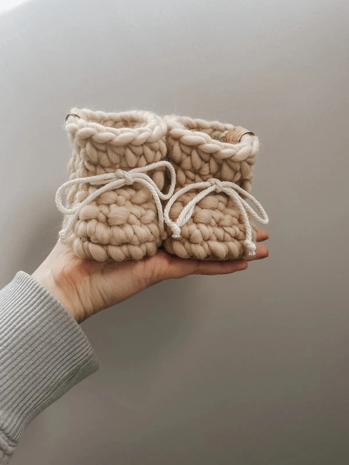 Les Petits Tousi Slippers - Almond